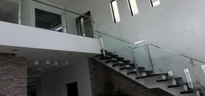 Frameless Glass Stair in Stainless Frame Frameless Glass Stair in Stainless Frame